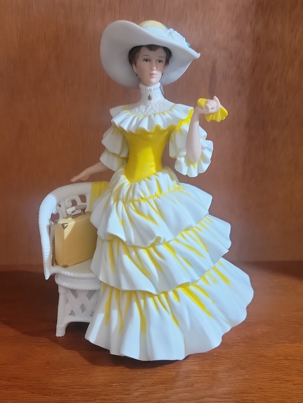 Avon 1990 Starr Presidents Club Figurine